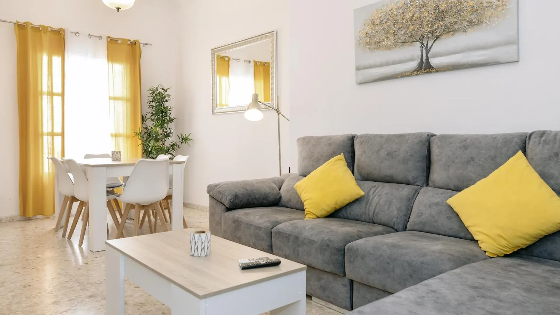 Apartment Apartamentos Trianasol Seville