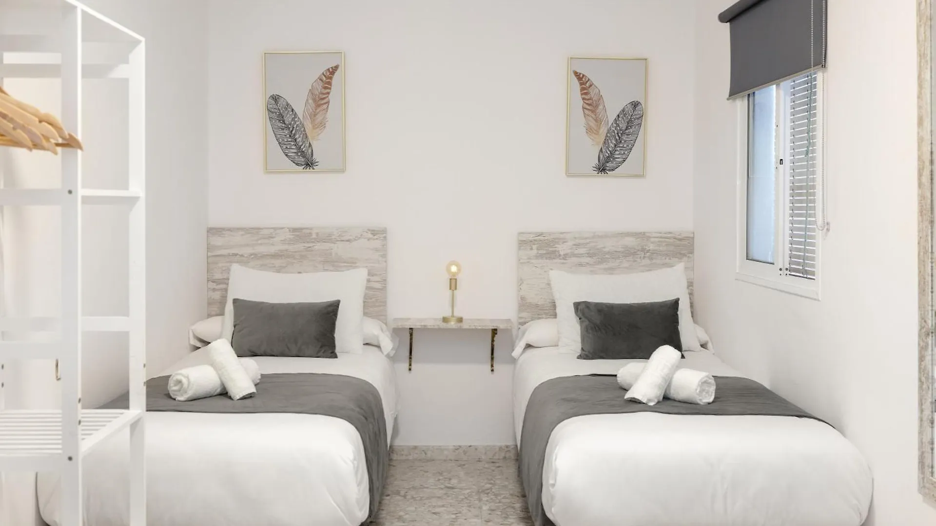 Apartamentos Trianasol Seville Apartment
