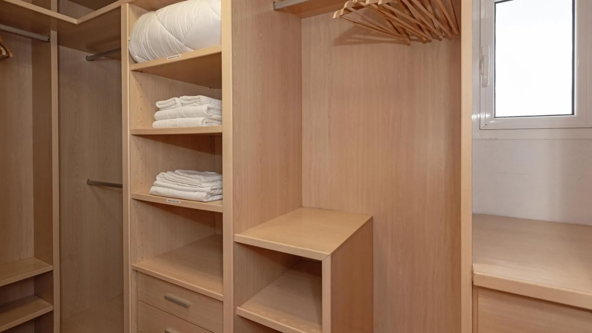 Apartamentos Trianasol Seville Apartment
