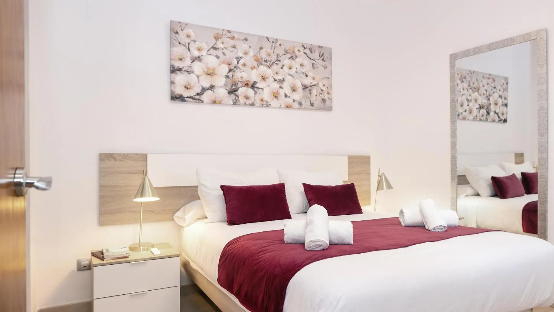 Apartment Apartamentos Trianasol Seville Spain