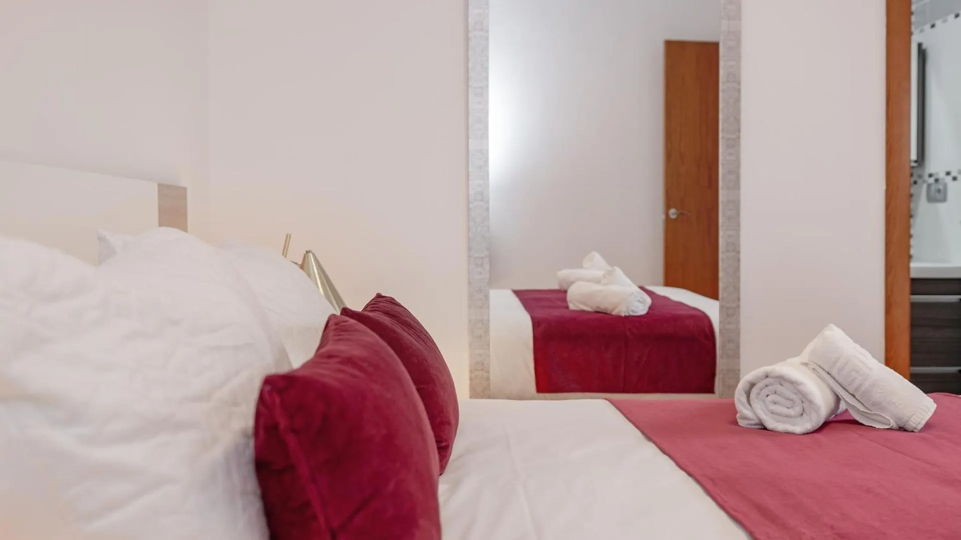 Apartamentos Trianasol Seville 0*,  Spain