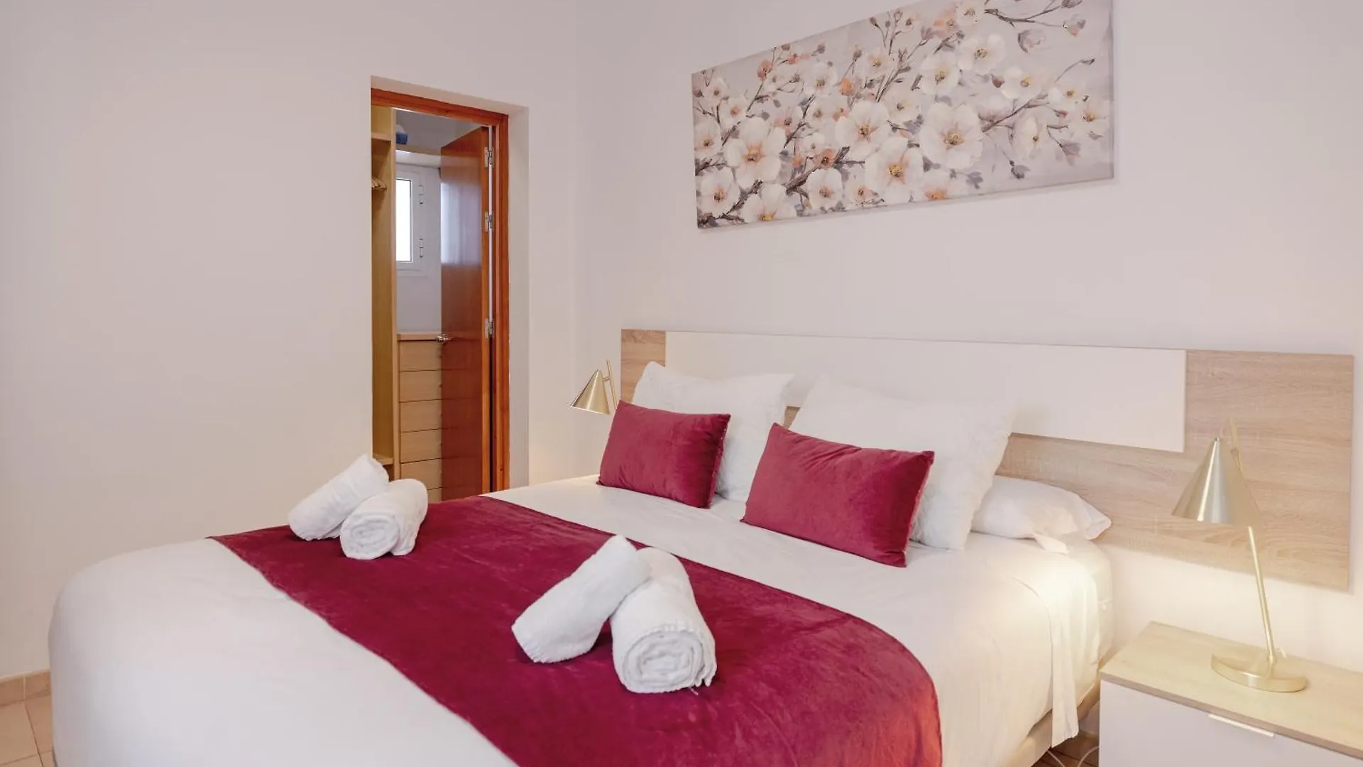 Apartamentos Trianasol Seville Apartment